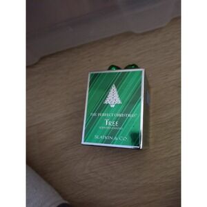 Slatkin & Co. The Perfect Christmas Tree Sented Candle